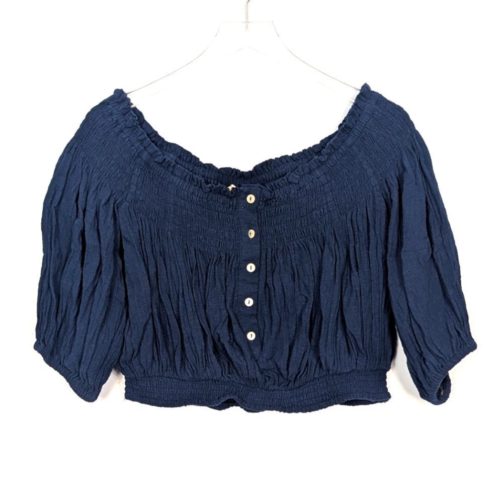 Free People Navy Off-Shoulder Button-Up Crop Top Small